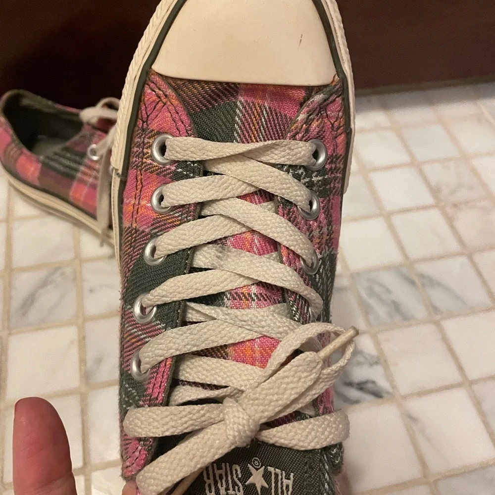 Converse chuck taylor pink green plaid sneakers - Picture 2 of 4